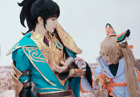 熊祁玩cos帅起来真没男的什么事,"侧颜杀"太好看!