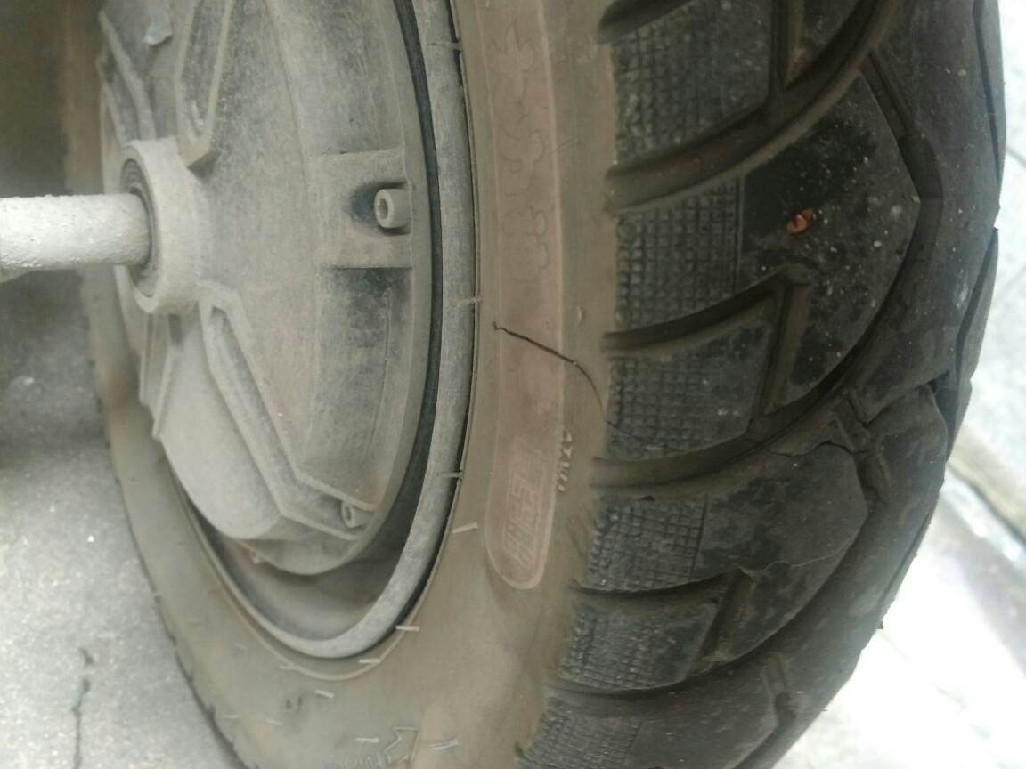 电动车真空胎漏气充不起来该怎么办?修车师傅教你一招