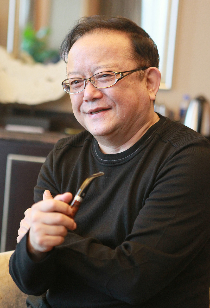 王刚是移居美国了吗# #娱乐最前沿