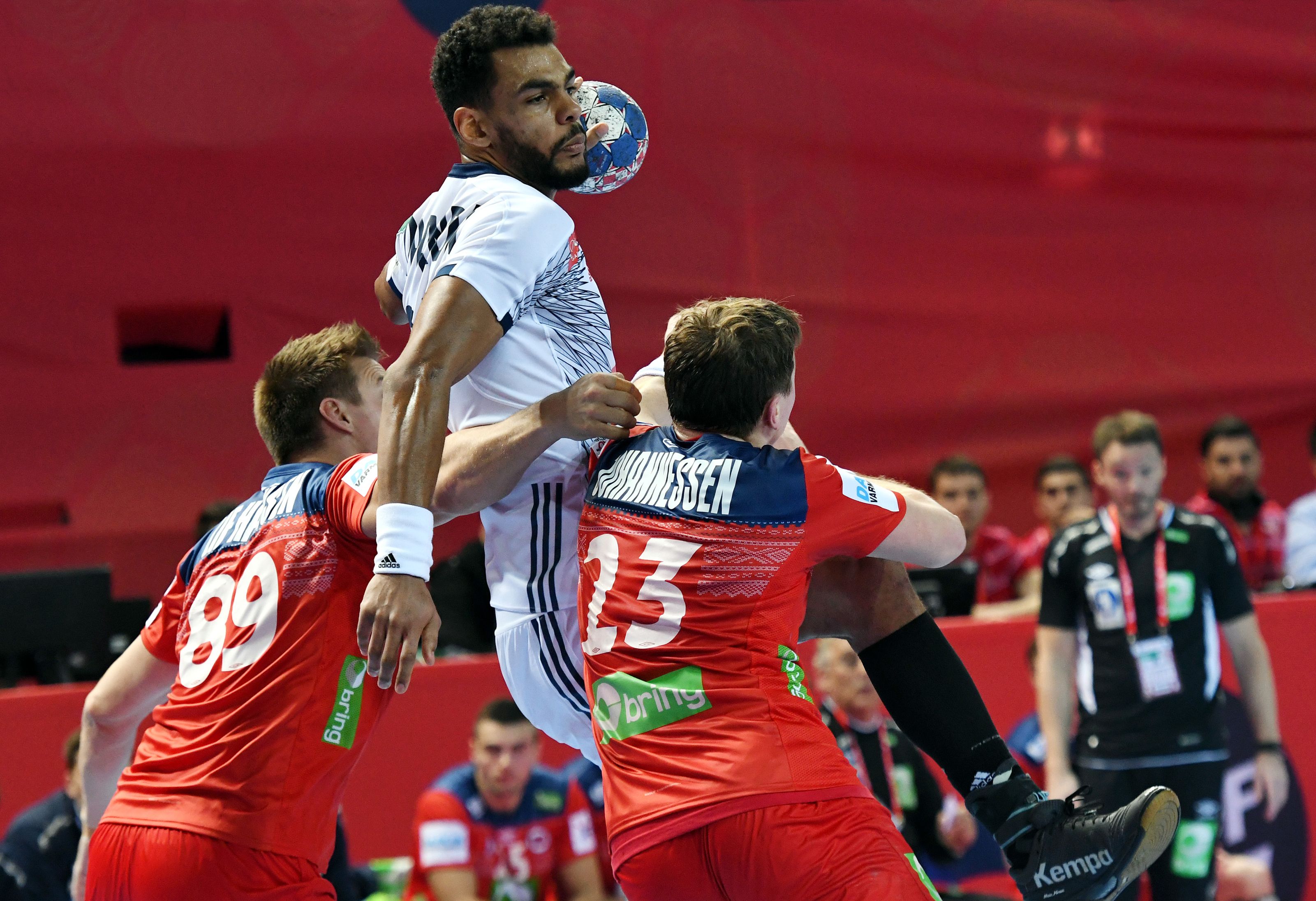 [23](外代二线)手球——欧洲男子手球锦标赛小组赛:法国胜挪威