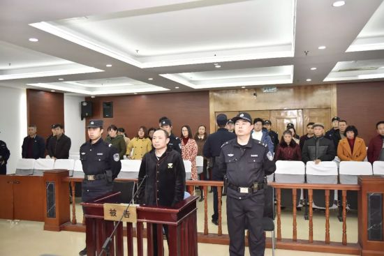 来安县原县委书记刘荣祥一审获刑13年半