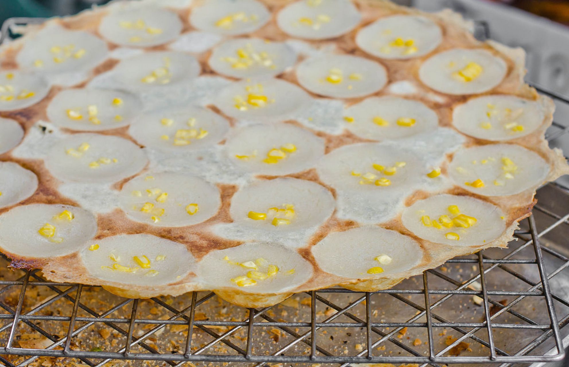 南昌白糖糕是一道深受江西地区民众喜爱的传统糕点,也是南昌的必吃