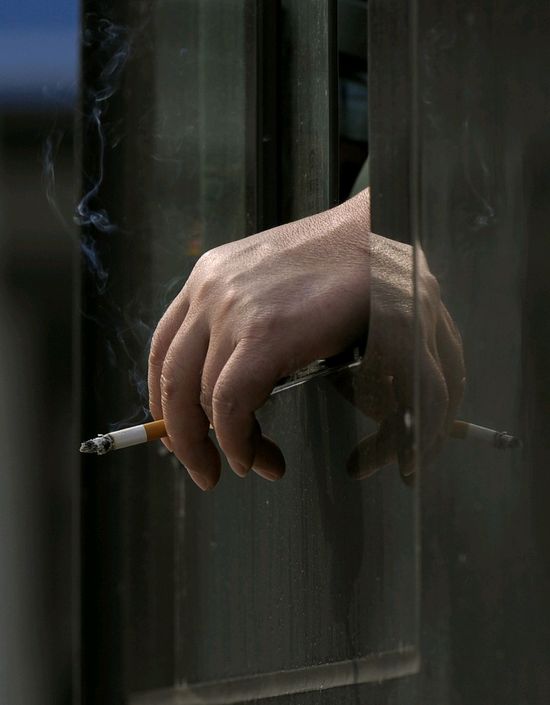 烟与肺的对话,睿智与寂寞的交锋!刚刚,世卫建议立即戒烟