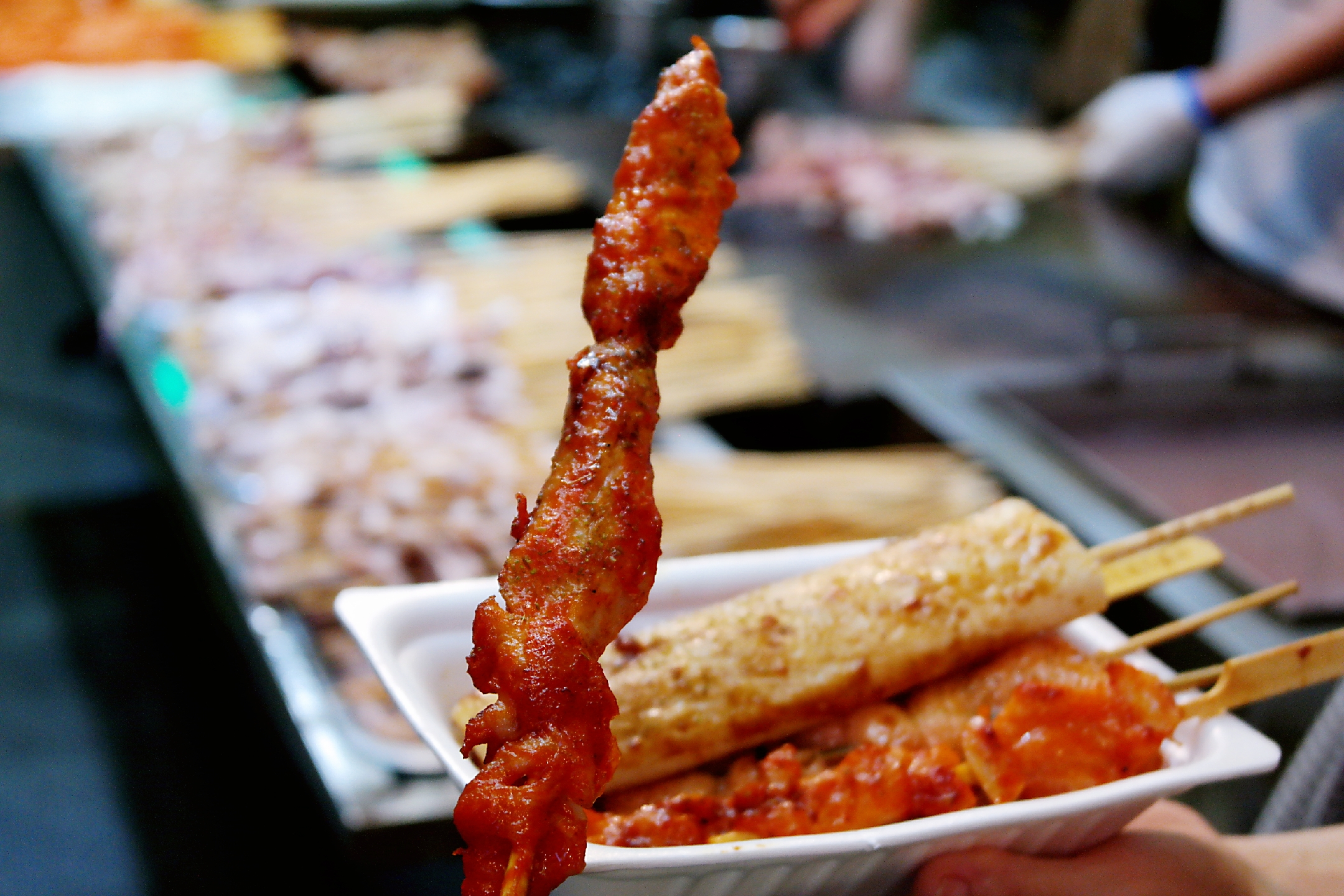 童年时爱吃的铁板鱿鱼,似乎是每座城市都喜欢的小吃!