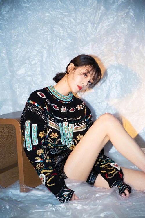 李溪芮的起步不算低,从5岁开始就在皇家芭蕾舞团培训机构学芭蕾,15