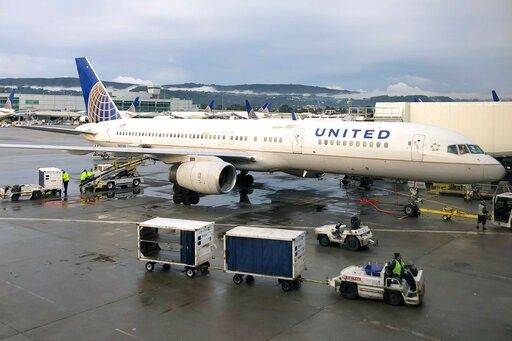 汉莎,加航相继官宣,多国航空公司暂时取消来往中国航班
