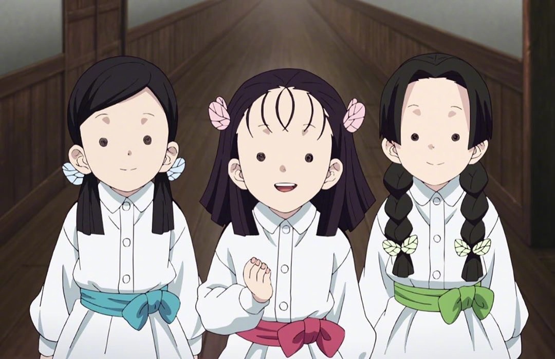 经典动漫:当蝴蝶忍家里的豆豆眼三姐妹有眼睛后,颜值远超香奈乎