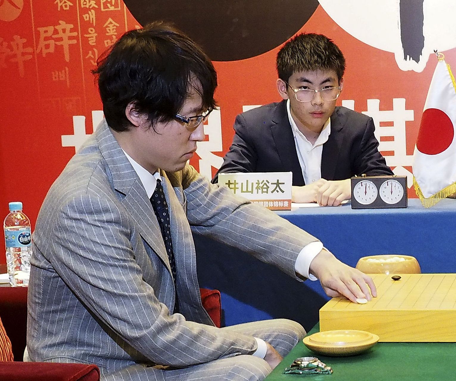 围棋初段战鹰照片图片