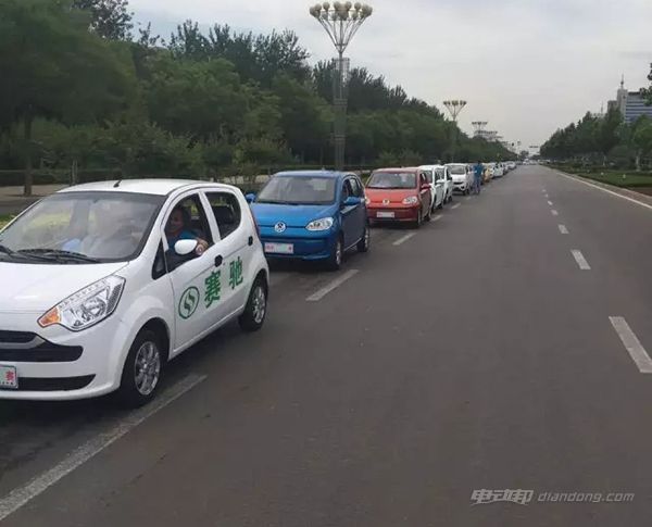 赛驰x3电动汽车怎么样?赛驰x3车型介绍