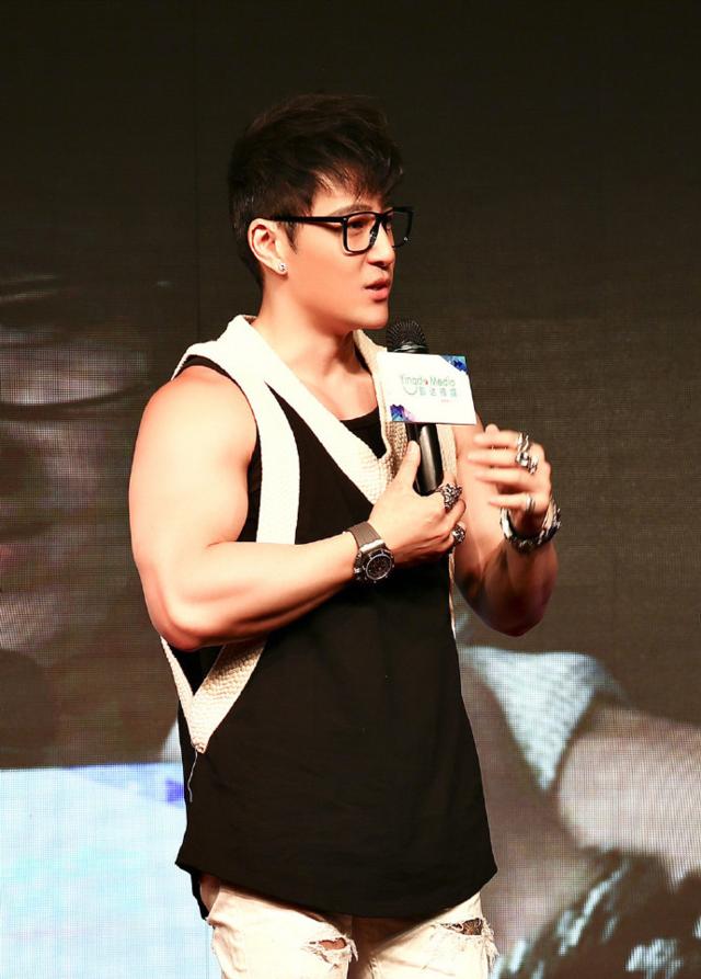 "季晴川"许绍洋近照,变脸了且双臂肌肉发达的太恐怖