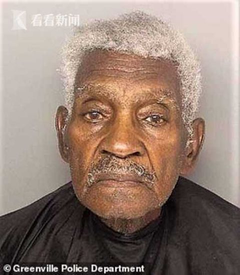 86岁老人抢银行几分钟后被捕 逃走时开车太慢