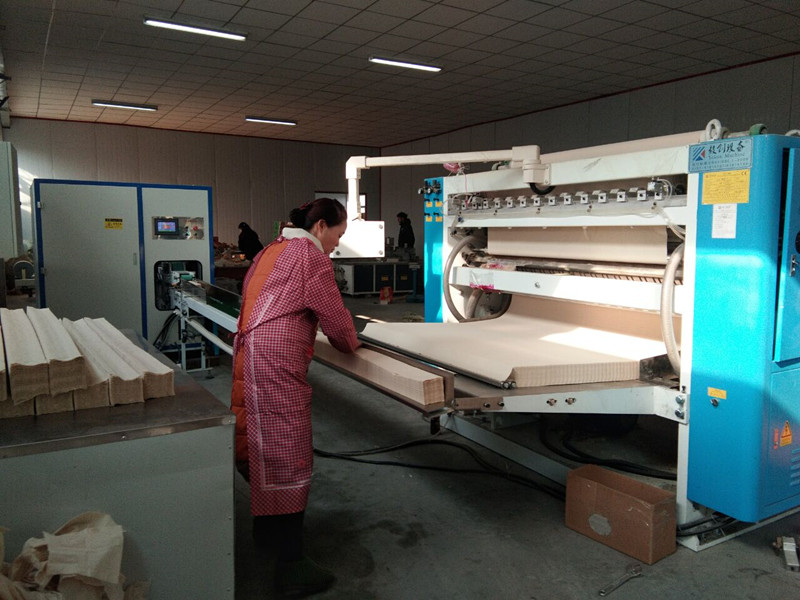 抽纸加工机器全自动的多少钱一台