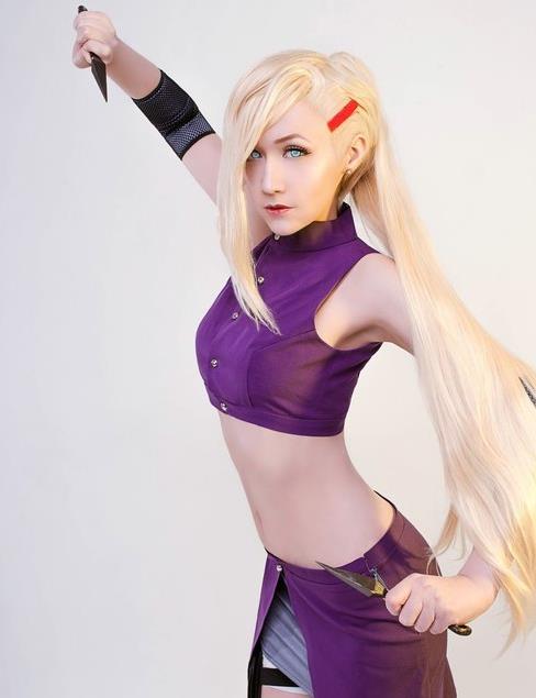 火影忍者井野cosplay,还是欧美的小姐姐比较能hold住这个发型!