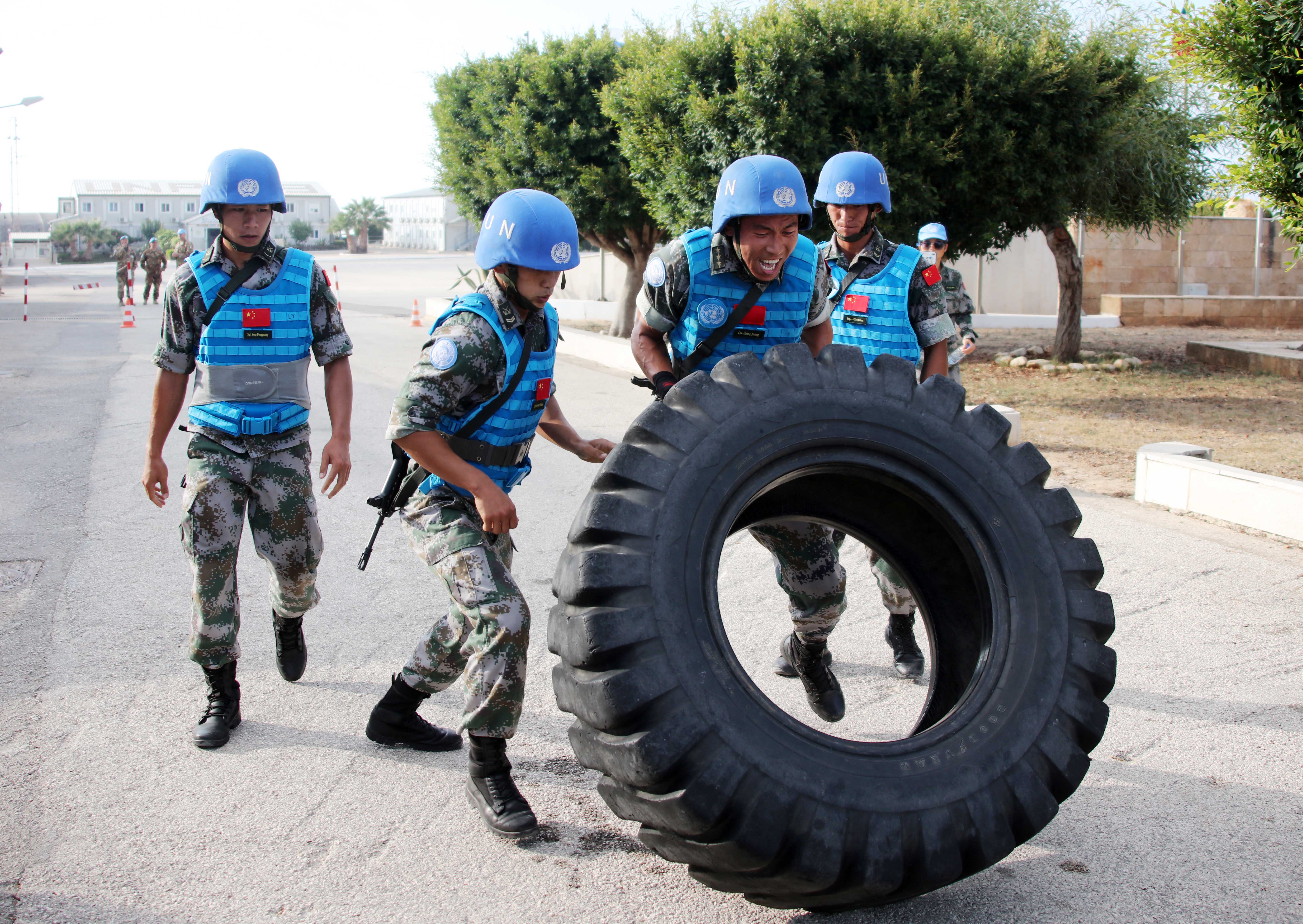 中国维和官兵联黎部队军事障碍赛夺冠