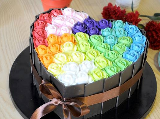 爱情测试:凭直觉选一个心形蛋糕,测你人生哪个阶段桃花运最旺!