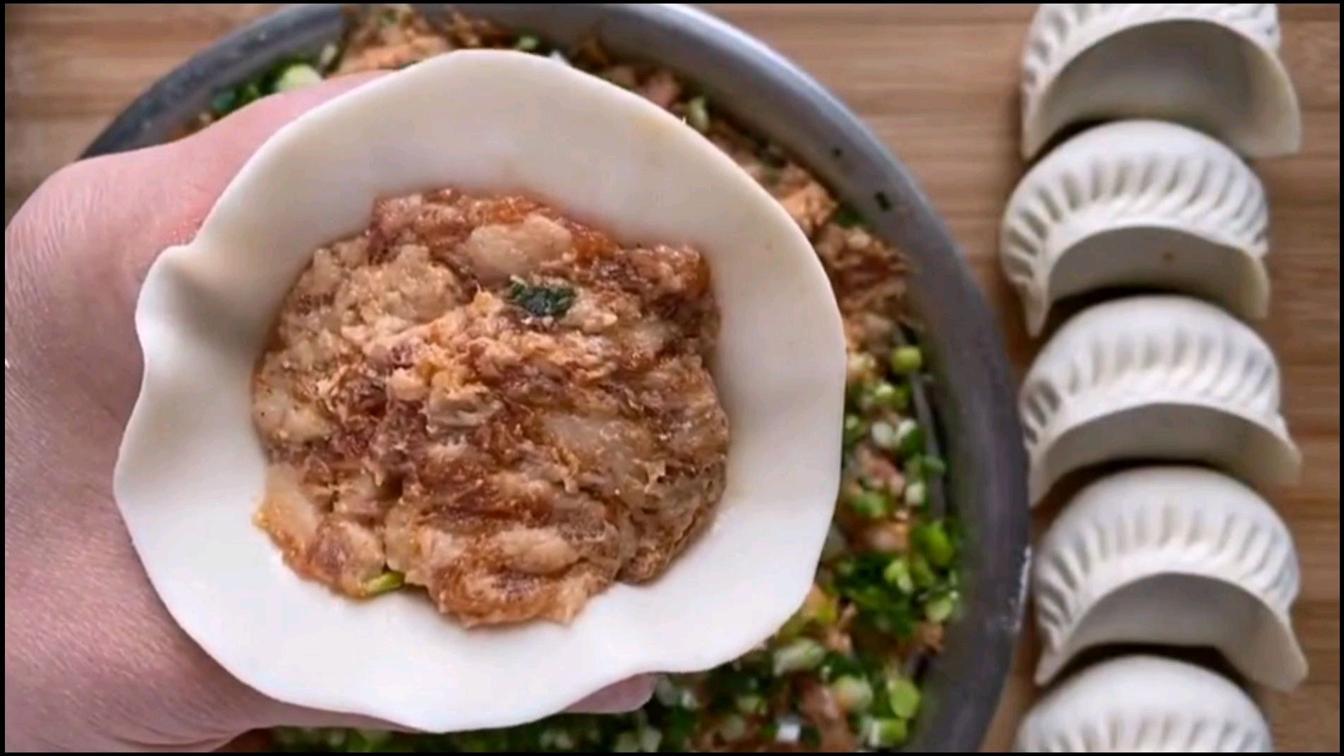 饺子的包法,十分漂亮而且简单易学,大家都说好看