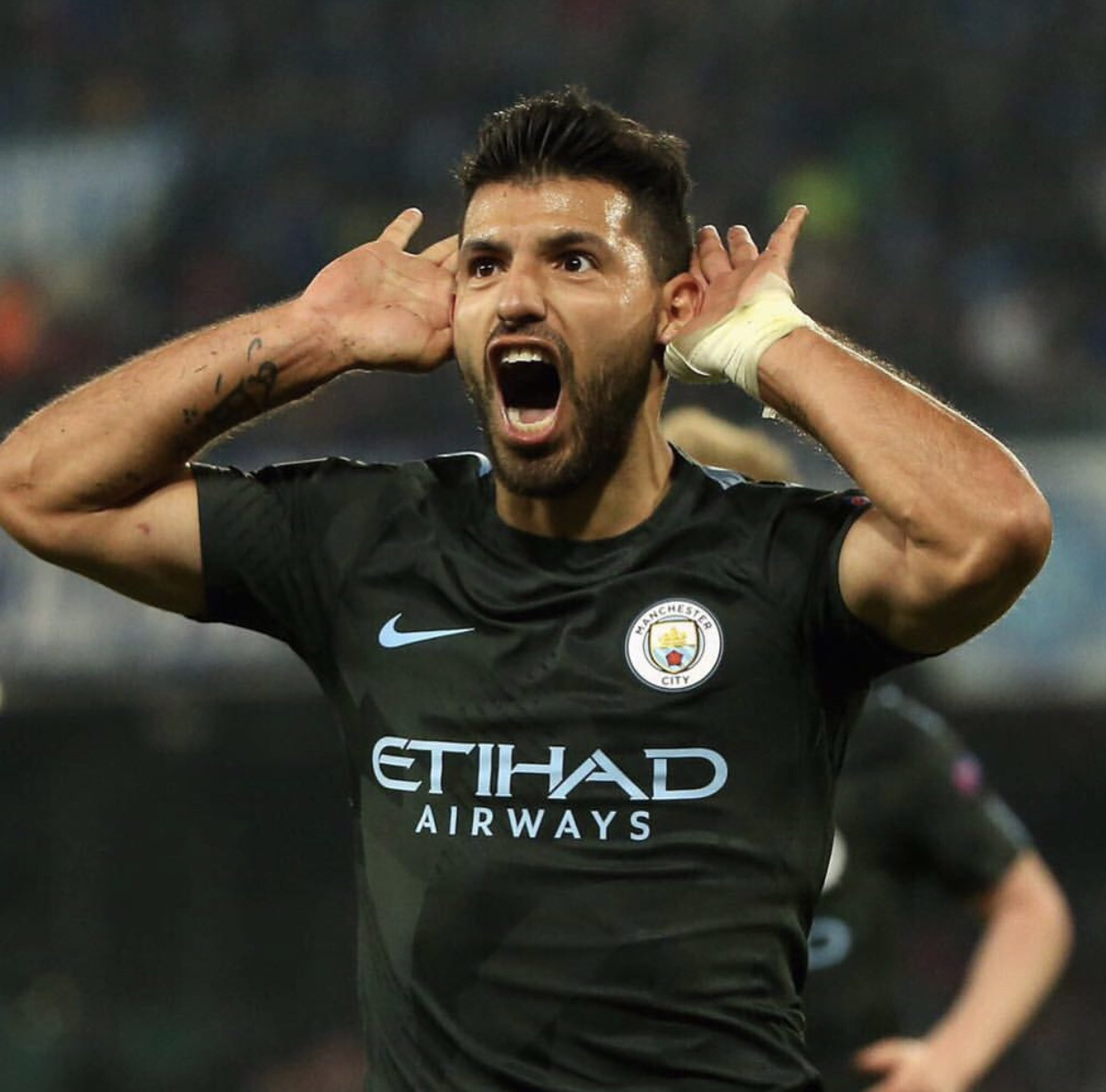 "双锋王"塞尔吉奥·阿奎罗