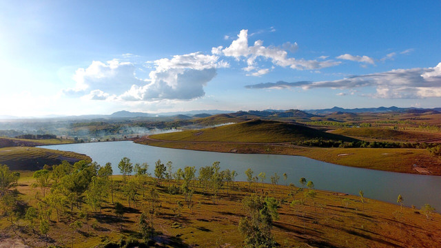 老挝丰沙湾石坛阵