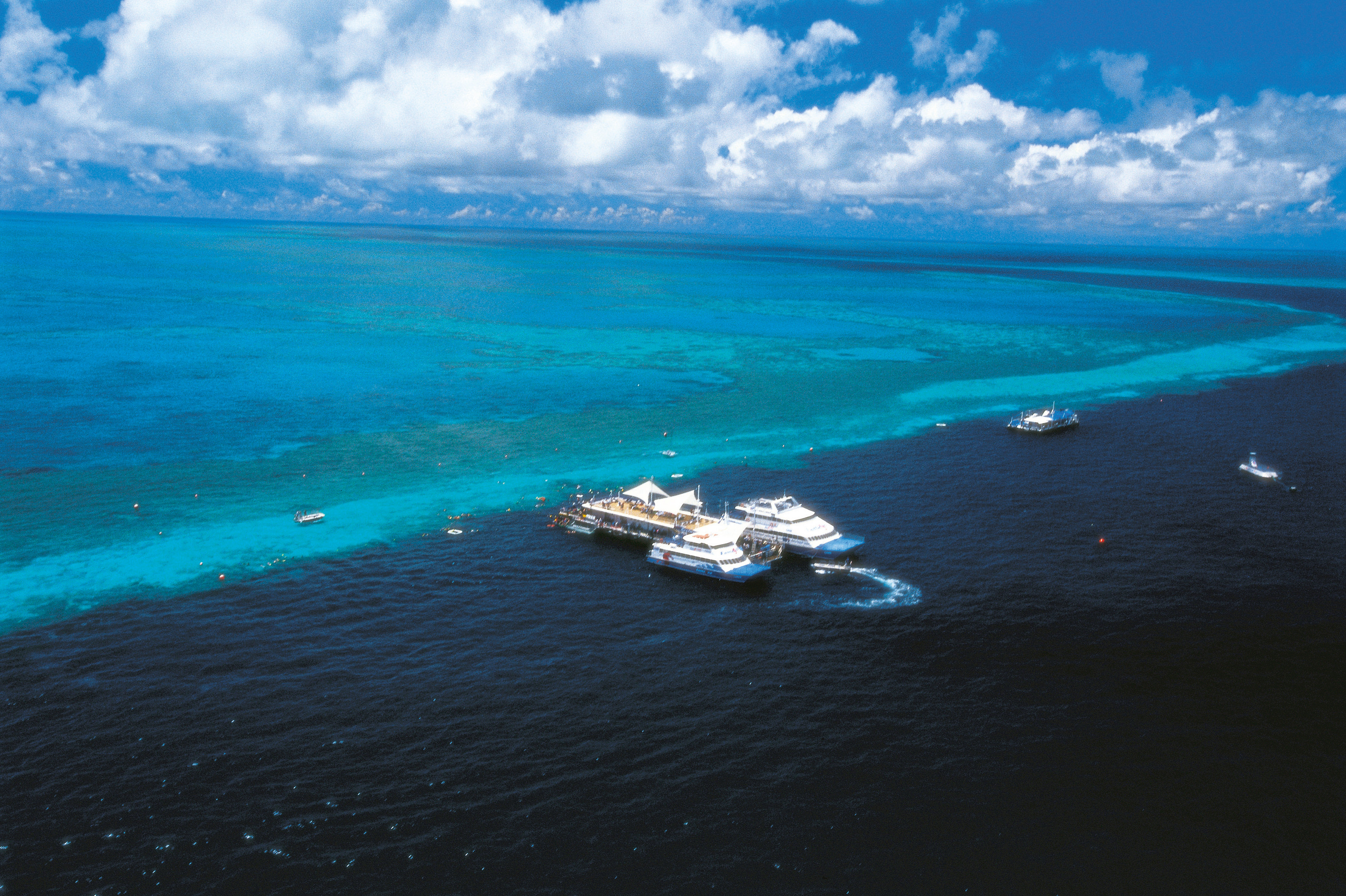 世界大堡礁所在城市,破9亿票房《海王》取景地,美到无法呼吸