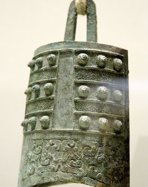 此图是古代编磬演奏示意图