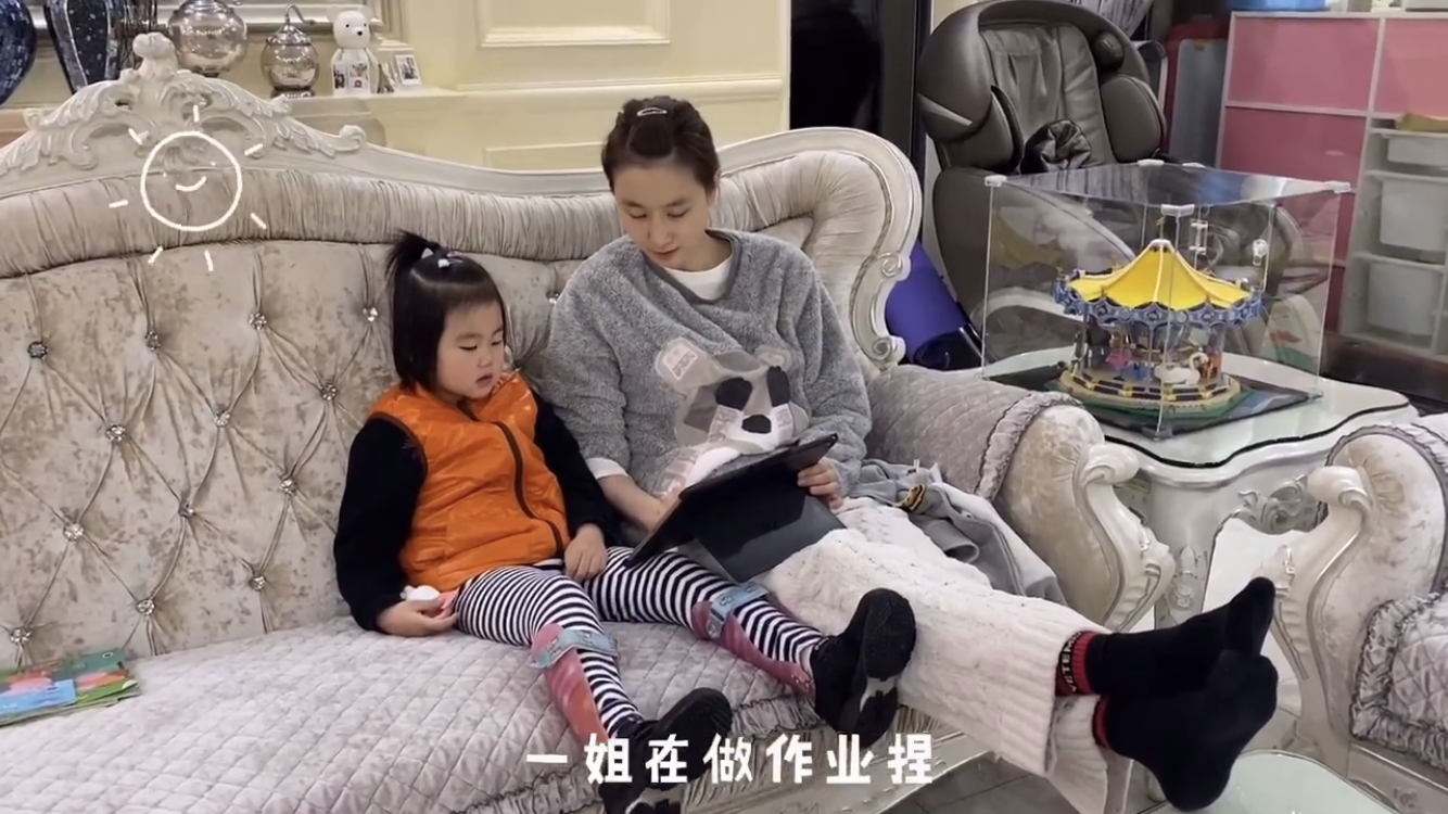 元宵节周鹏下厨,娇妻辅导女儿学习,3岁儿子曝赵睿教他撩妹技能