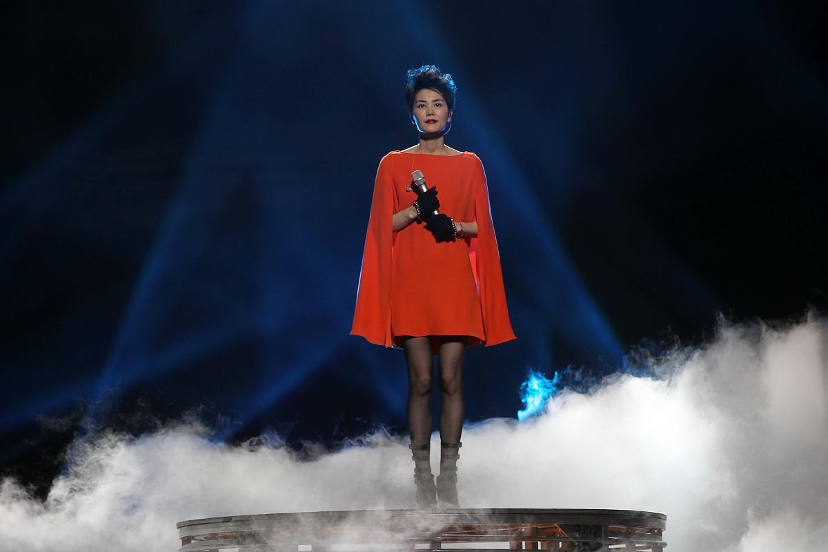 在2025年1月26日,王菲现身于春晚备播的现场