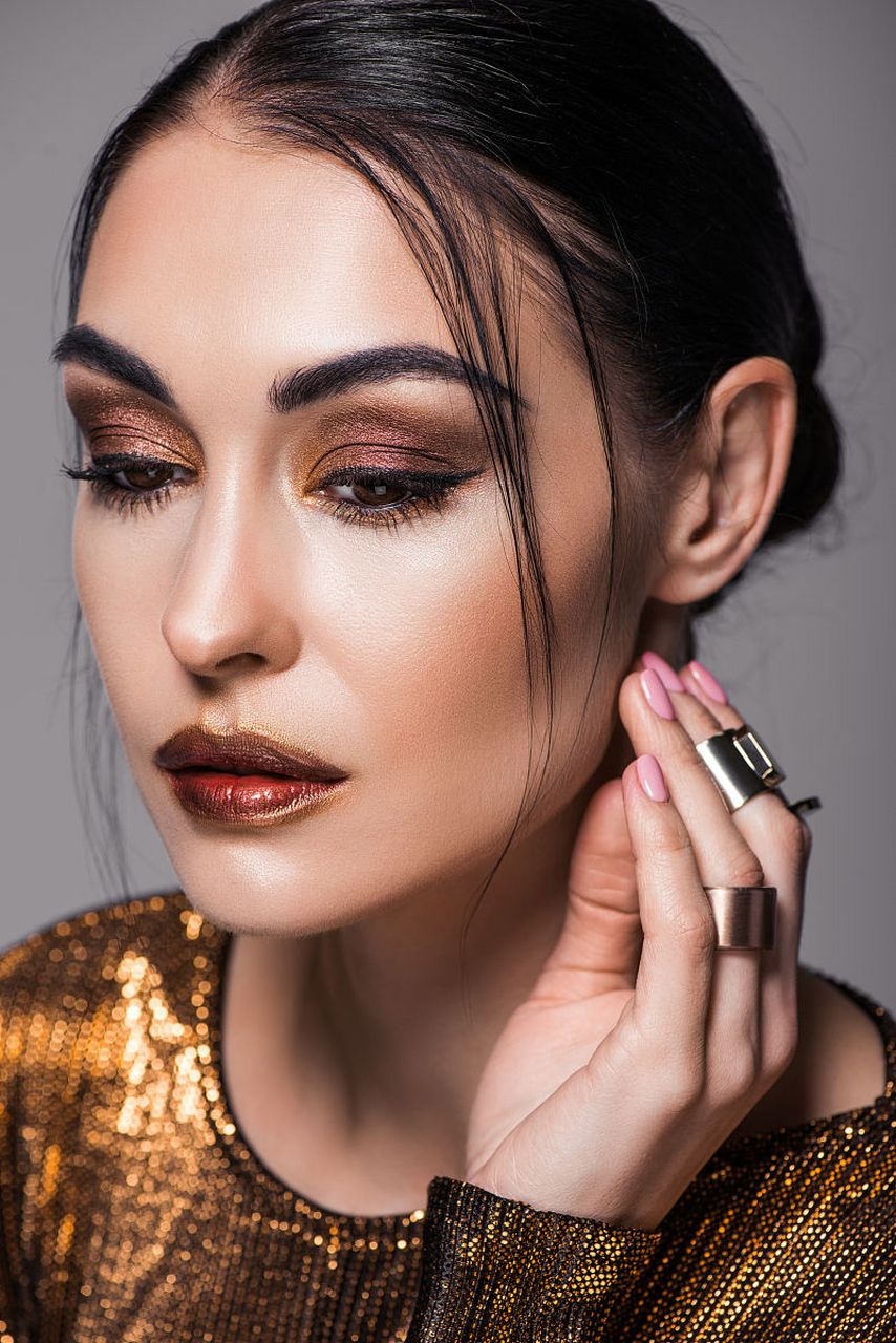 我最近迷上了时尚烟熏妆!