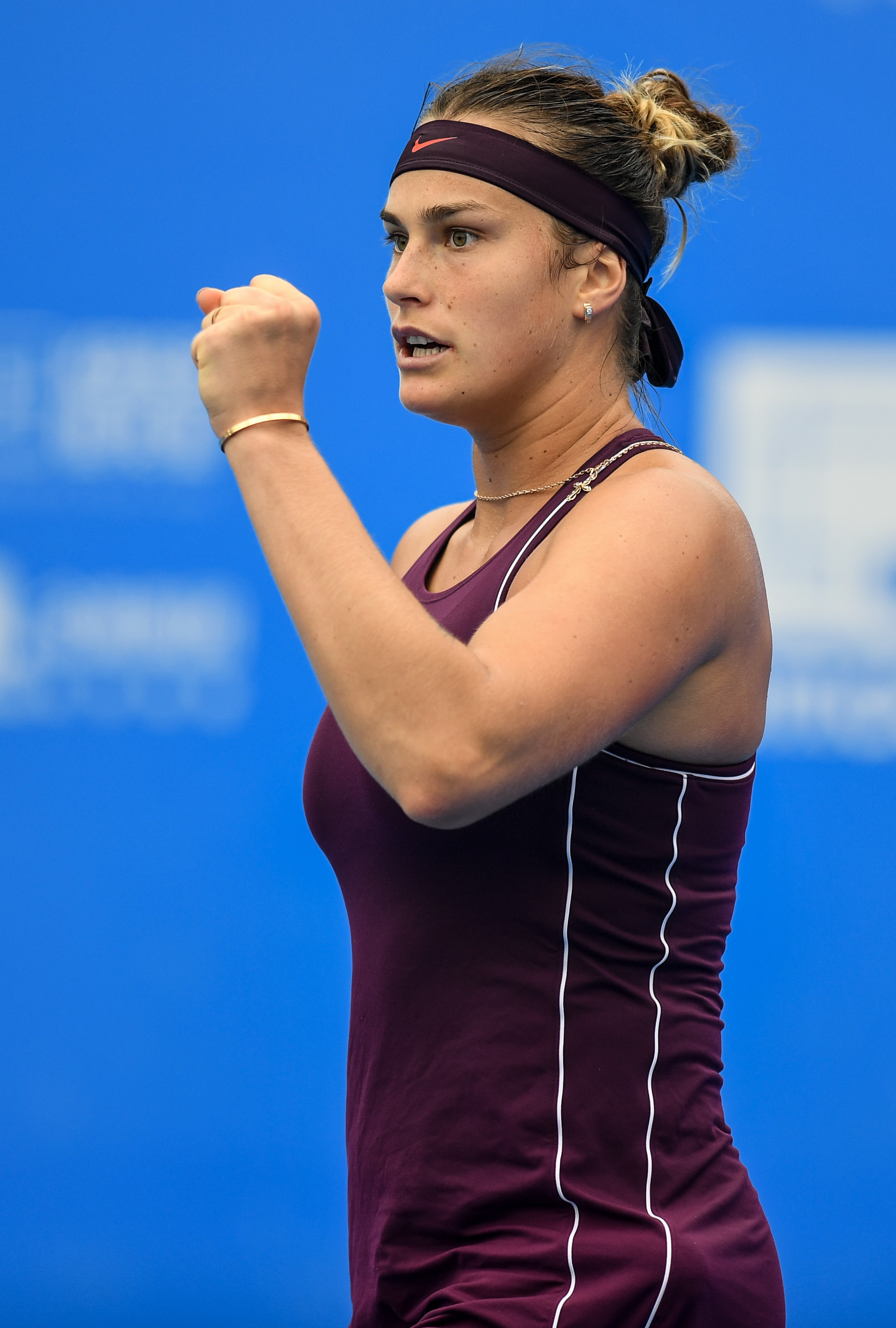 网球——深圳公开赛:萨巴伦卡夺冠