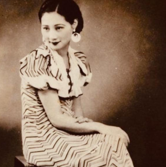 老照片:图一民国时期电影演员徐来,图四民国时期带指纹的身份证