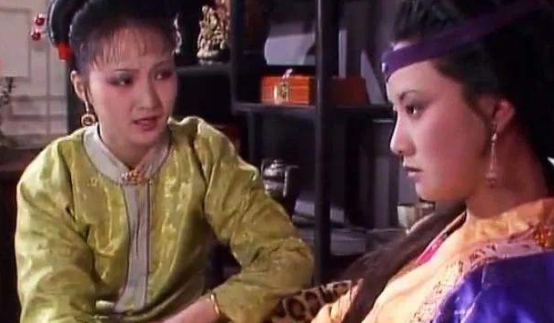 《红楼梦》周姨娘为何孤苦一生?从平儿身上,能找到答案!