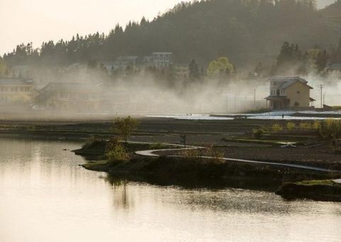 四川叙永摩尼镇仙草湖图片