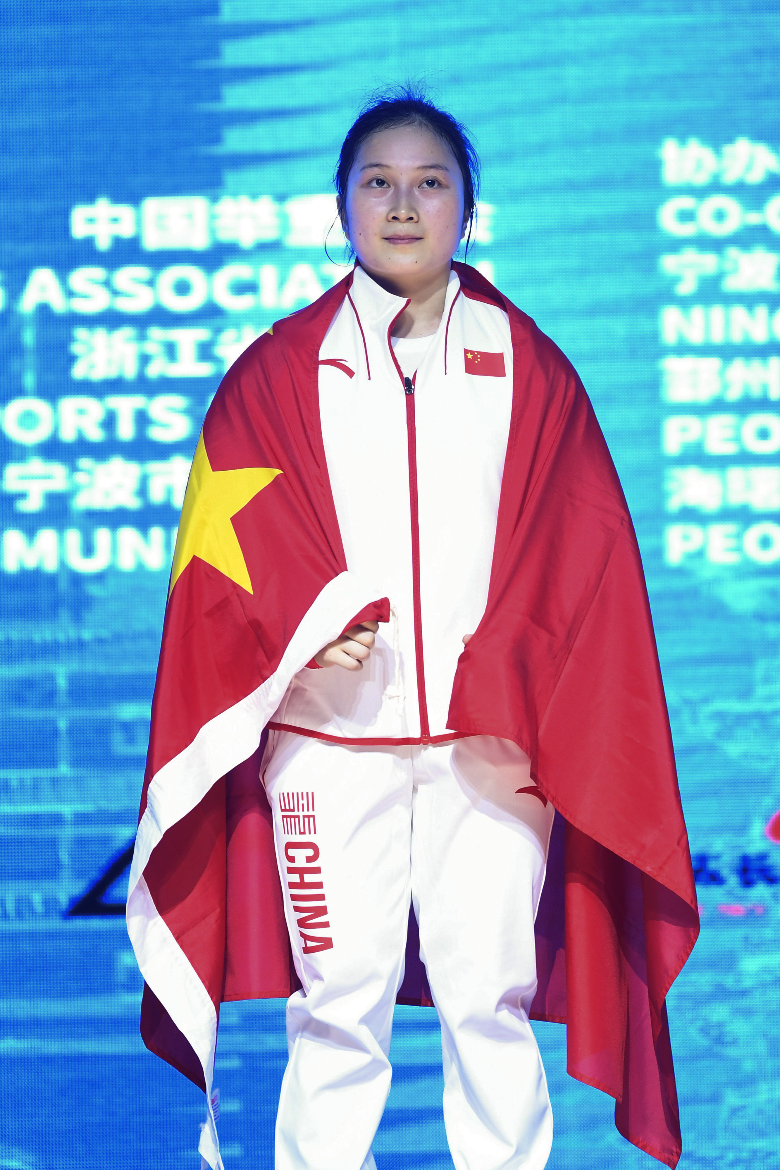 举重——亚锦赛:廖秋云获女子55公斤级冠军