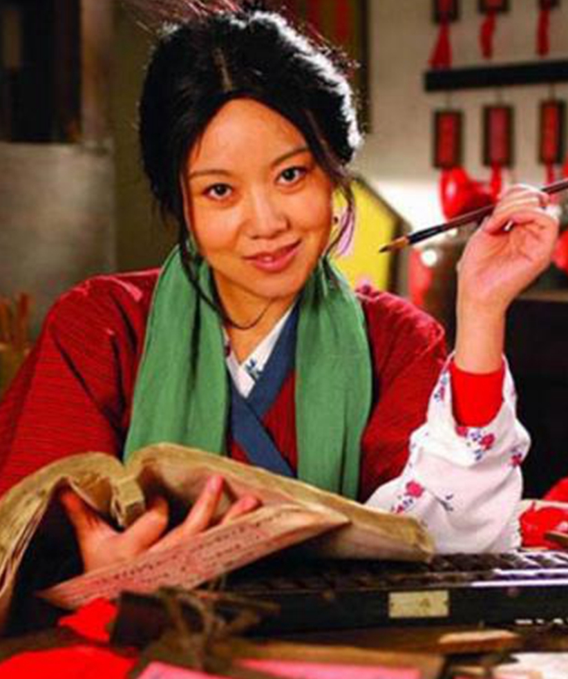 回顾中国最美女掌柜,曾因长得丑惨遭老公抛弃,如今逆袭成女神?