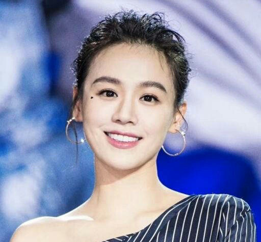 女星黑痣妆谁最惊艳?马思纯可爱唐艺昕美腻看到她网友都不淡定了