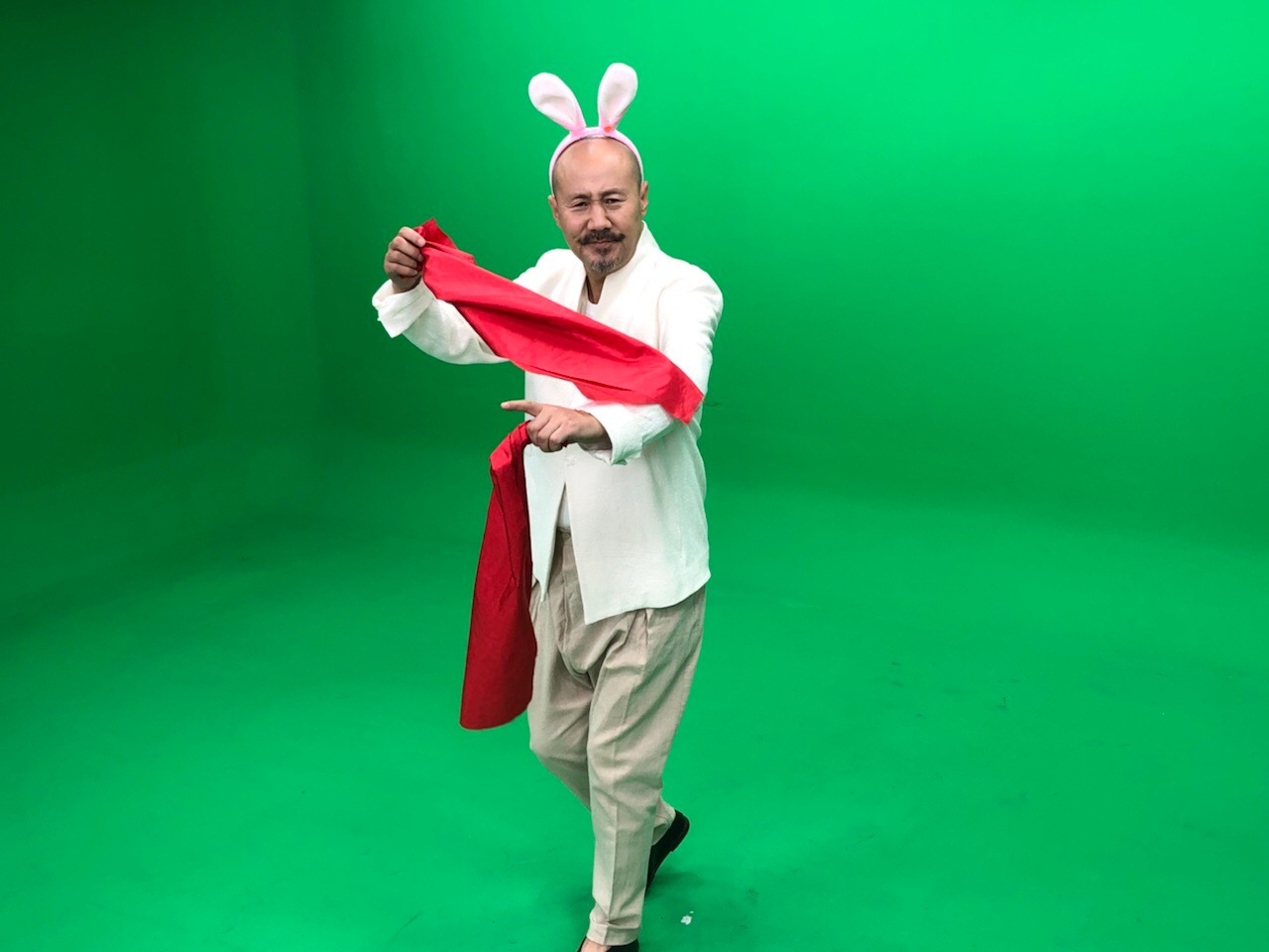 腾格尔魔性翻唱让人想挠墙!他是要"血洗"华语歌坛