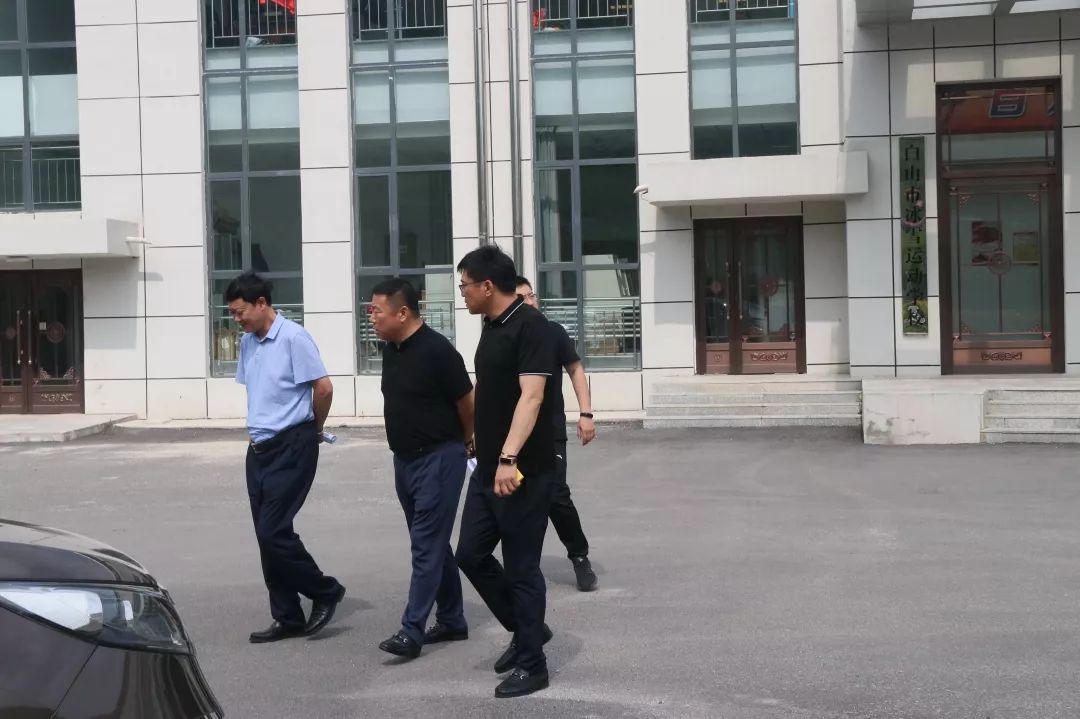 省体育局副局长韩俊华一行到我市调研