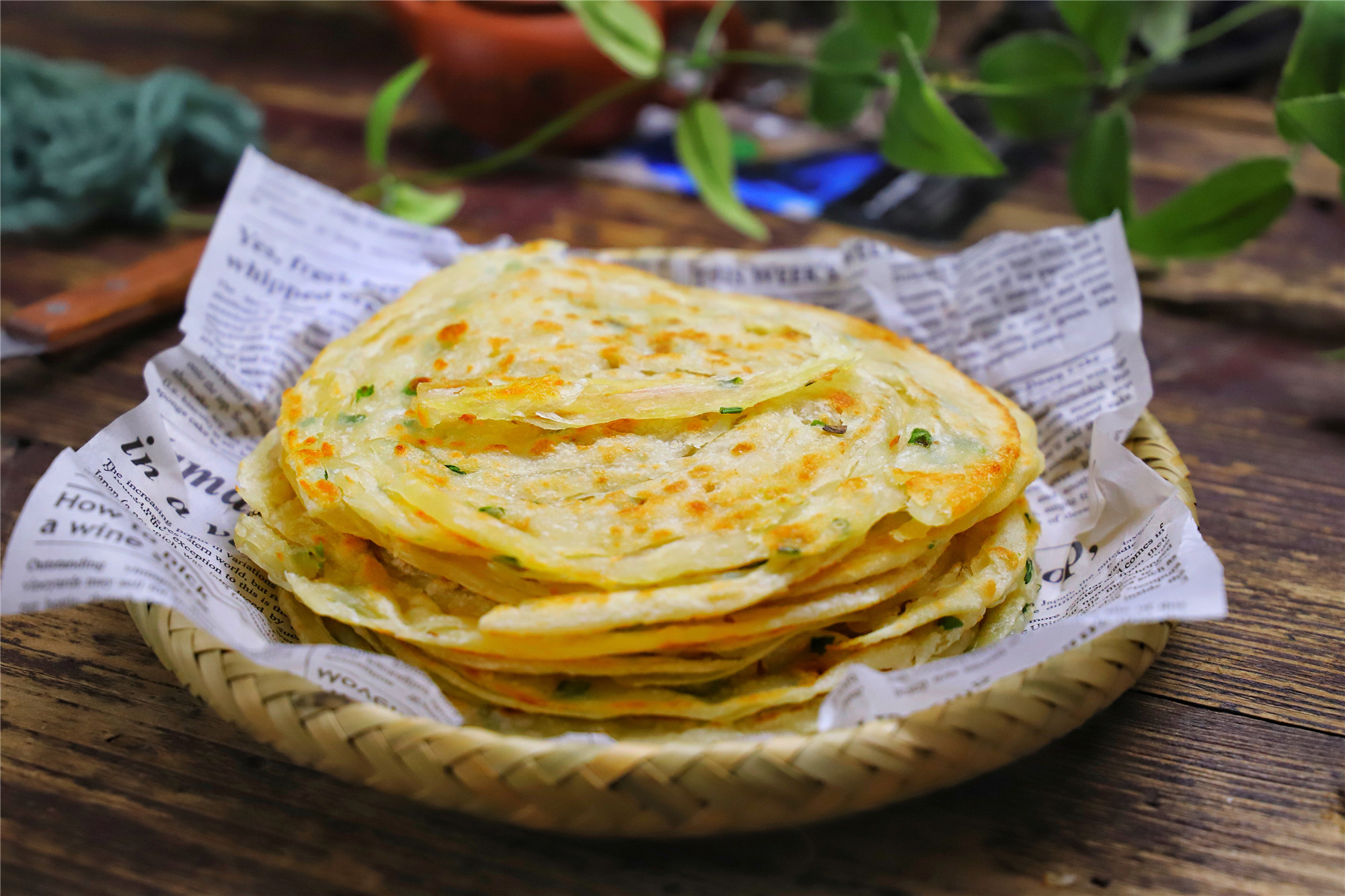 葱油饼好吃有诀窍,层层酥脆,做法简单,2分钟烙一张,百吃不厌
