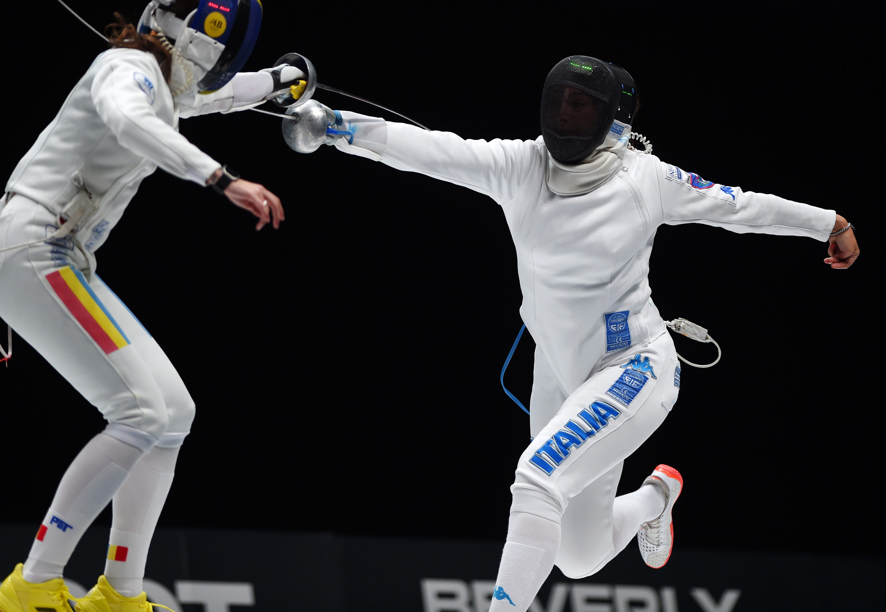 击剑——世界击剑锦标赛:意大利选手纳瓦利亚夺冠(9)