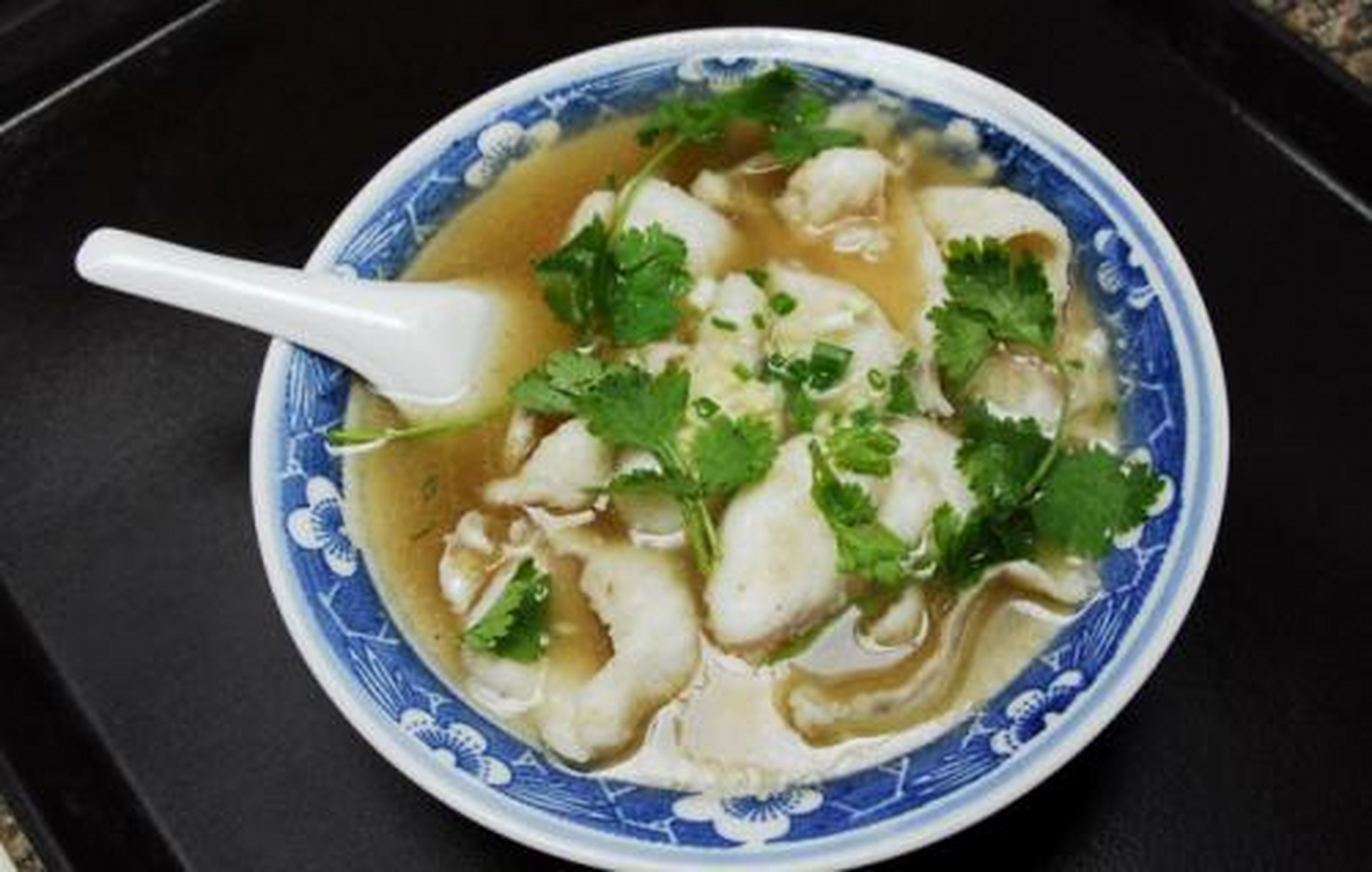 桐城水碗,是桐城的传统名食,在桐城市大关镇形成了美食一条街,传扬