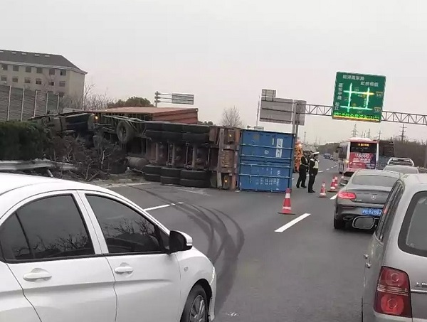 沈海高速事故图片