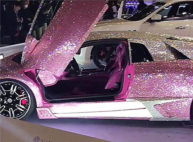 车展偶遇768万兰博基尼,全身镶嵌钻石,网友看后称:想扣下来!