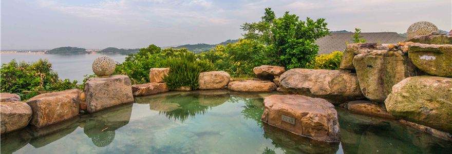 半岛温泉是维多利亚州第一个天然温泉和日间水疗中心