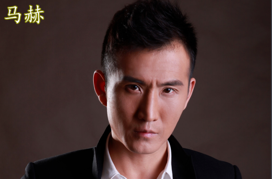 真的很想让人吐槽,完全谈不上演技,很难让人入戏,这也不能完全怪演员