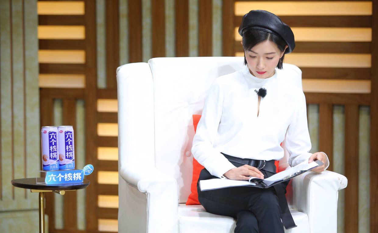 万茜李沁《声临其境》配音王祖贤"惊艳原音重现,还差一点火候"