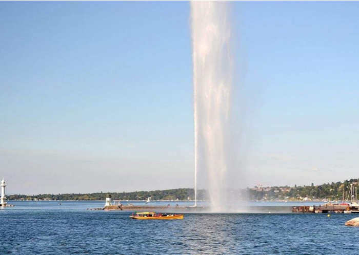 500公升喷水量的喷泉是由130马力的电力推动为世界上最大的人工喷泉