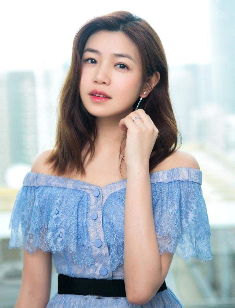 笑容甜美的宅男女神陈妍希