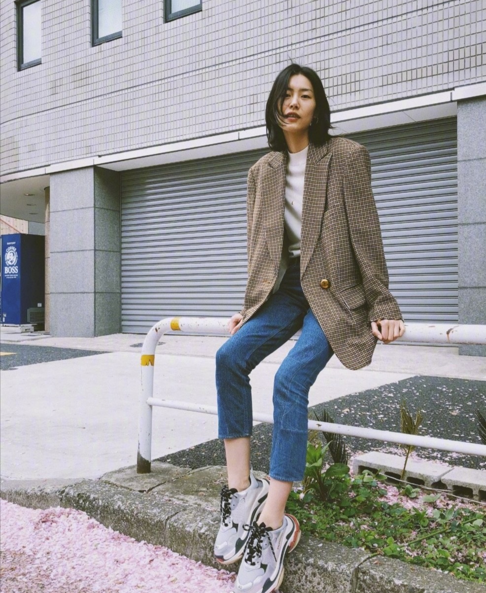 刘雯日常穿搭:既温柔又能气场全开,简直是高个女孩的"福音"