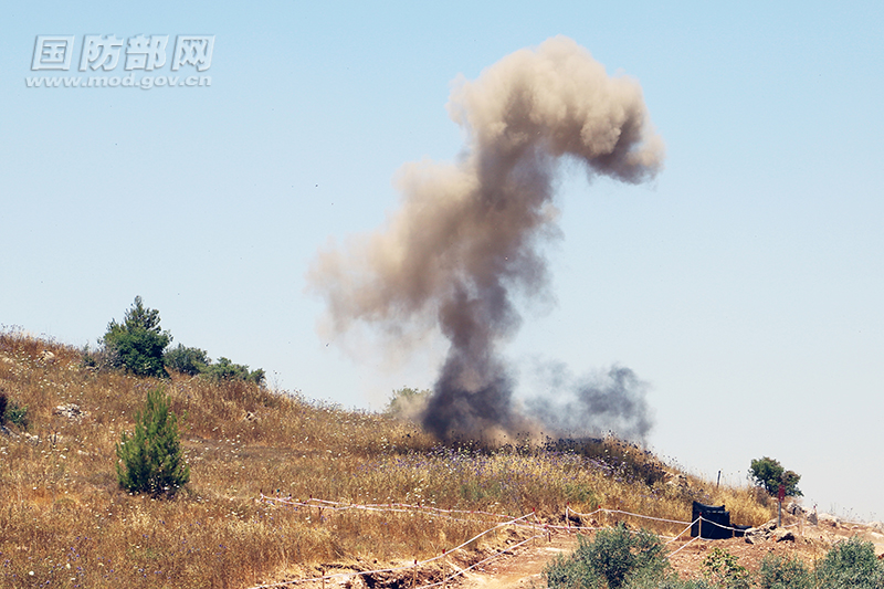 中国式排雷|中国新一批赴黎维和官兵扫雷破千枚