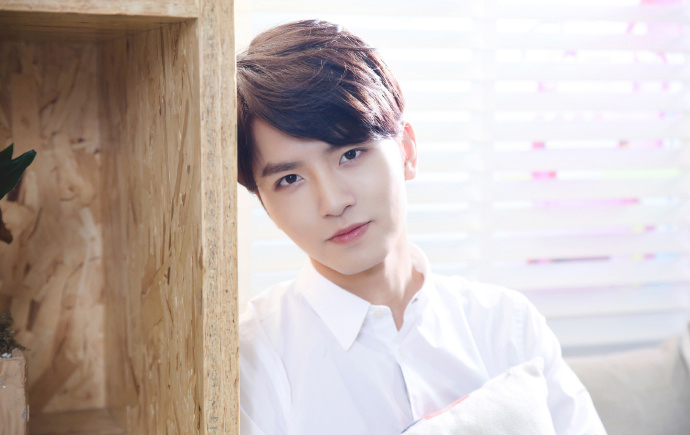 "西门彦"吴希泽生活照,韩范十足,仪表不凡