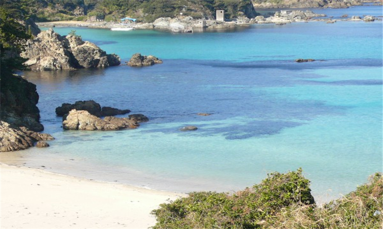夏天去日本避暑,除冲绳之外,日本最美的5大海滩景点!